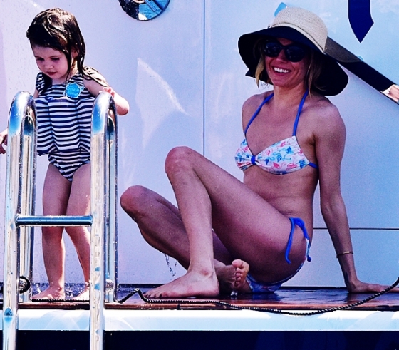 **USA ONLY** Cannes, France - Sienna Miller enjoys the Sun with her cute daughter Marlowe on board of a yacht during Cannes Film Festival. AKM-GSI    May 17, 2015 To License These Photos, Please Contact : Steve Ginsburg (310) 505-8447 (323) 423-9397 steve@akmgsi.com sales@akmgsi.com or Maria Buda (917) 242-1505 mbuda@akmgsi.com ginsburgspalyinc@gmail.com